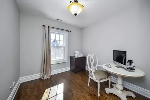 325 N Wright St, Naperville, IL 60540 photo 28