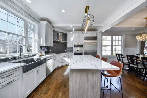 325 N Wright St, Naperville, IL 60540 photo 10