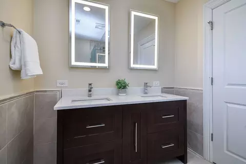 325 N Wright St, Naperville, IL 60540 photo 24