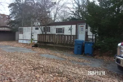 604 N Jefferson St, Watseka, IL 60970