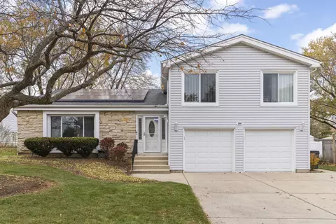 308 Plymouth Ln, Bloomingdale, IL 60108