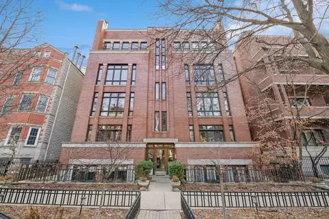 635 W Briar Pl #1E, Chicago, IL 60657
