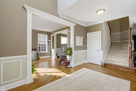 Entry Way - 1190 Alpine Ln, Elgin, IL 60120 photo 2 of 2