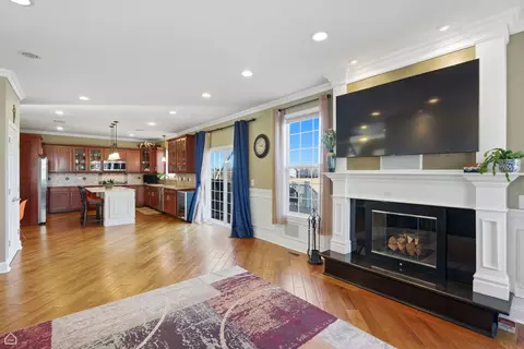 Other - 1190 Alpine Ln, Elgin, IL 60120 photo 3 of 12