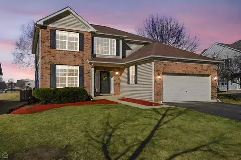 Exterior - 1190 Alpine Ln, Elgin, IL 60120 photo 11 of 16