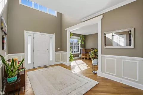 Entry Way - 1190 Alpine Ln, Elgin, IL 60120 photo 1 of 2
