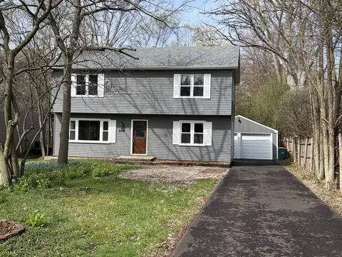 3 S284 Patterman Rd, Warrenville, IL 60555