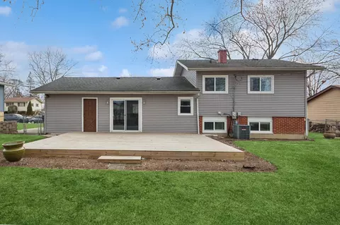 860 Olive St, Hoffman Estates, IL 60169 photo 19
