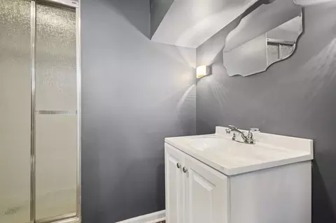 860 Olive St, Hoffman Estates, IL 60169 photo 17