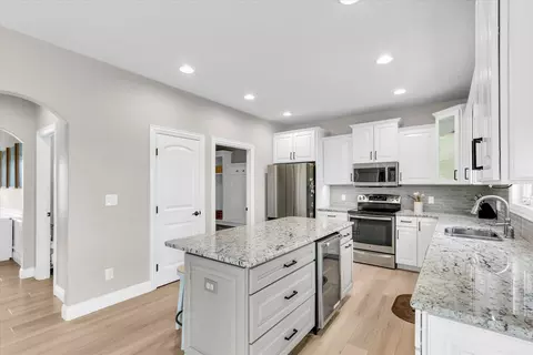 Kitchen - 1010 Declaration Dr, Savoy, IL 61874 photo 2 of 4