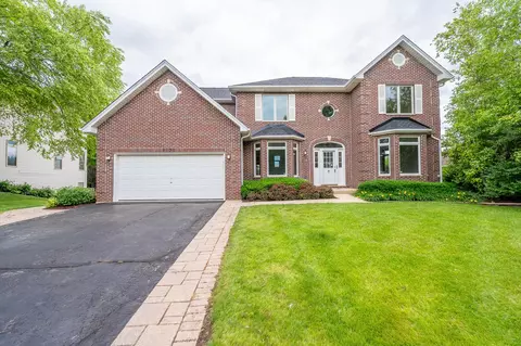 1295 Hunters Rdg W, Hoffman Estates, IL 60192