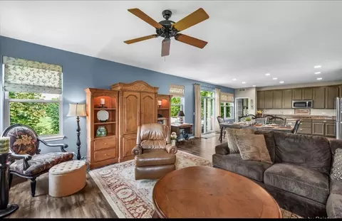 Living - 237 Foxford Dr, Cary, IL 60013 photo 2 of 3