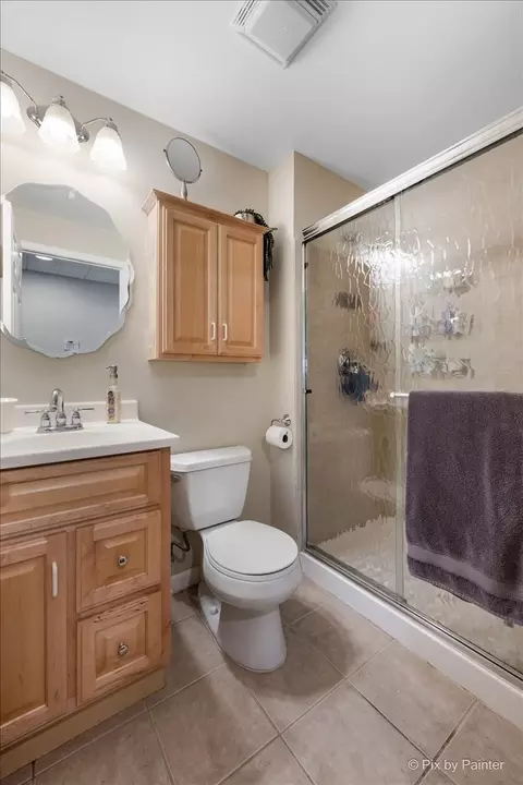 Bath - 237 Foxford Dr, Cary, IL 60013 photo 8 of 8