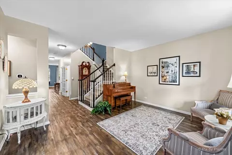 Entry Way - 237 Foxford Dr, Cary, IL 60013 photo 2 of 5