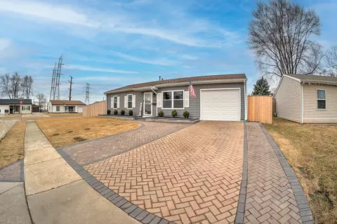200 Nippert Ave, Romeoville, IL 60446