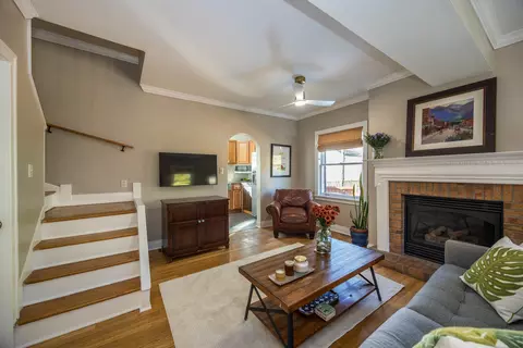 Living - Undisclosed, Evanston, IL 60201 photo 3 of 3
