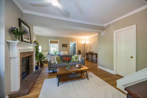 Living - Undisclosed, Evanston, IL 60201 photo 1 of 3