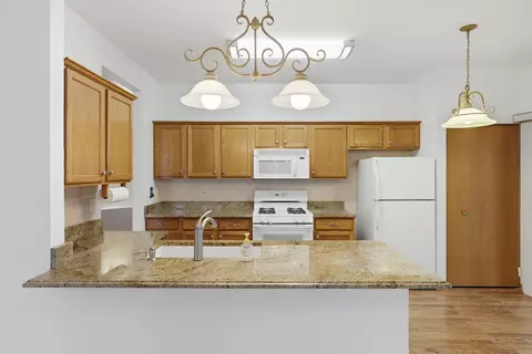 Kitchen - 13806 S Hickory Ln, Plainfield, IL 60544 photo 2 of 2