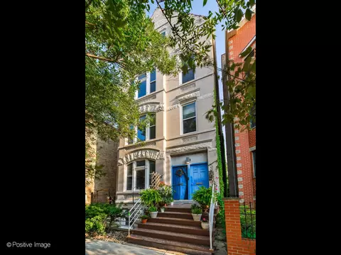 1409 W Superior St #3F, Chicago, IL 60642