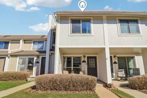 673 Cardinal Ct, Grayslake, IL 60030