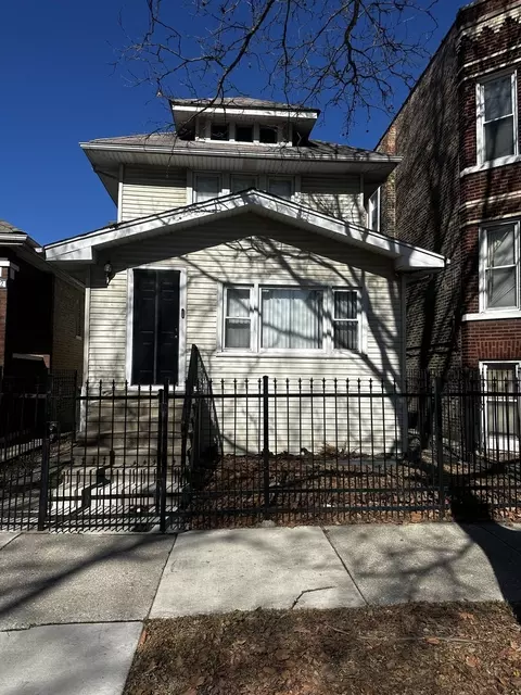 4850 W Iowa St, Chicago, IL 60651