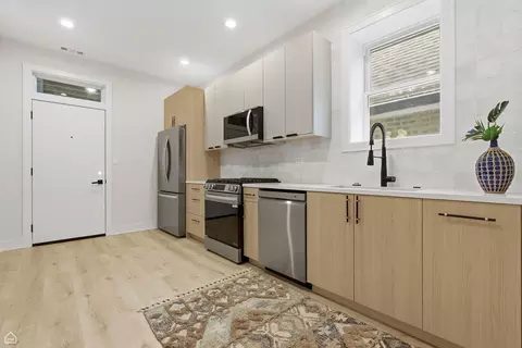 Kitchen - 2126 W Thomas St, Chicago, IL 60622 photo 3 of 4