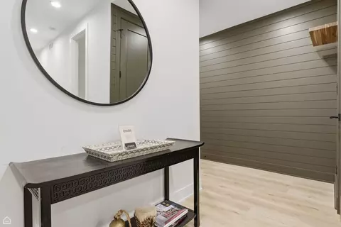 Entry Way - 2126 W Thomas St, Chicago, IL 60622 photo 3 of 3