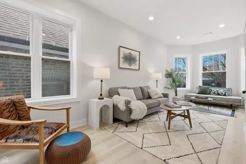 Living - 2126 W Thomas St, Chicago, IL 60622 photo 3 of 3