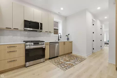 Kitchen - 2126 W Thomas St, Chicago, IL 60622 photo 4 of 4