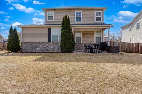 Exterior - 25420 W Springview Ct, Plainfield, IL 60586 photo 2 of 4