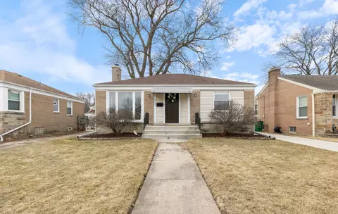 1932 Newcastle Ave, Westchester, IL 60154