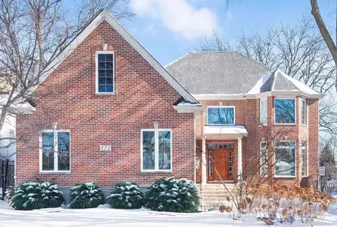 271 Woodstock Ave, Clarendon Hills, IL 60514