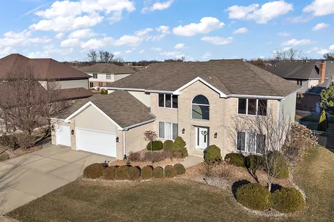 2882 Mckenna Dr, New Lenox, IL 60451