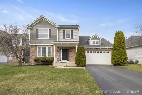 253 Bluegrass Pkwy, Oswego, IL 60543