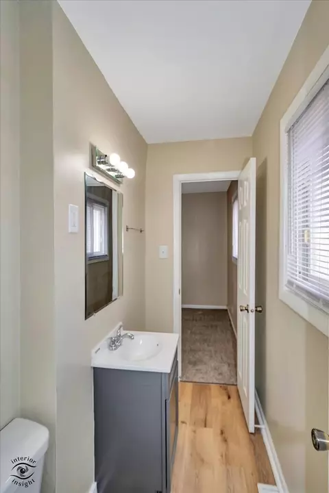 Bath - 16511 Paulina St, Markham, IL 60428 photo 3 of 3