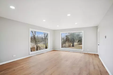 Living - 1849 Larkin Ave, Elgin, IL 60123 photo 2 of 4