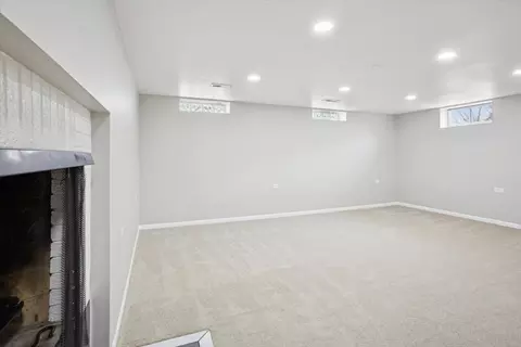 Living - 1849 Larkin Ave, Elgin, IL 60123 photo 3 of 4