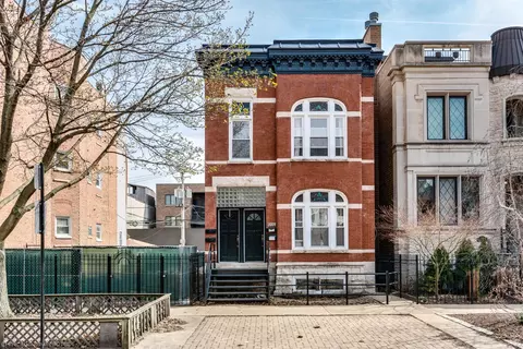 2009 W Huron St, Chicago, IL 60612