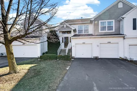 1404 Meadowsedge Ln #1404, Carpentersville, IL 60110