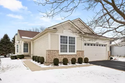 21207 Prince Lake Ct, Crest Hill, IL 60403
