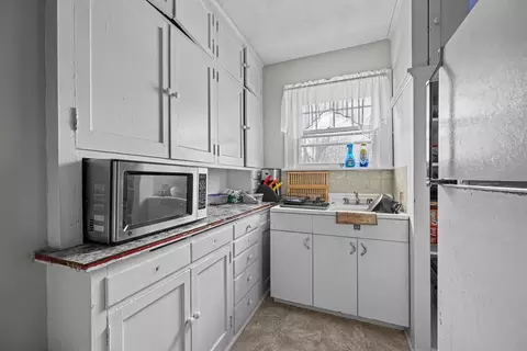 Kitchen - 2324 18th B St, Moline, IL 61265 photo 3 of 3