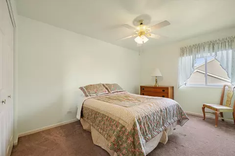Bedroom - 1157 Sawmill Ln, Algonquin, IL 60102 photo 3 of 3