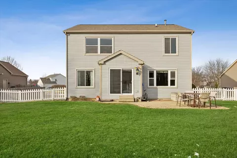 Exterior - 1157 Sawmill Ln, Algonquin, IL 60102 photo 3 of 3