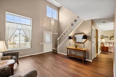 Entry Way - 1157 Sawmill Ln, Algonquin, IL 60102 photo 2 of 2