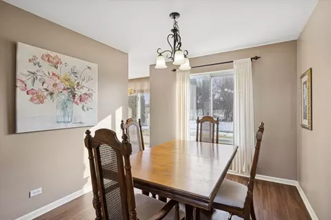 Dining - 1157 Sawmill Ln, Algonquin, IL 60102 photo 1 of 1