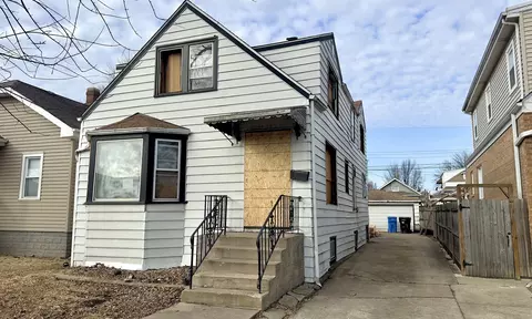 3530 N Odell Ave, Chicago, IL 60634