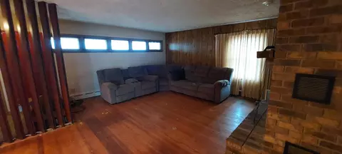 Living - 1393 N 50 Ave, Alpha, IL 61413 photo 3 of 3