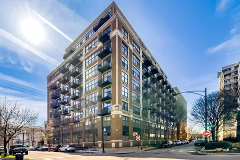 221 E Cullerton St #408, Chicago, IL 60616