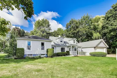 546 Thorndale Ave, Park City, IL 60085