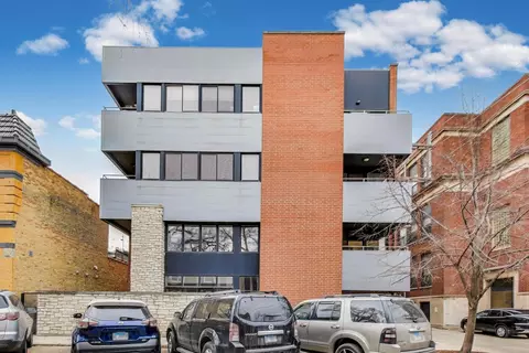 4410 N Troy St #301, Chicago, IL 60625